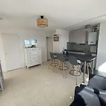 Ascot Vue Panoramique Aiguillon T2 Bis Avec Pk 아파트 *