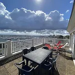 Ascot Vue Panoramique Aiguillon T2 Bis Avec Pk 아파트 *